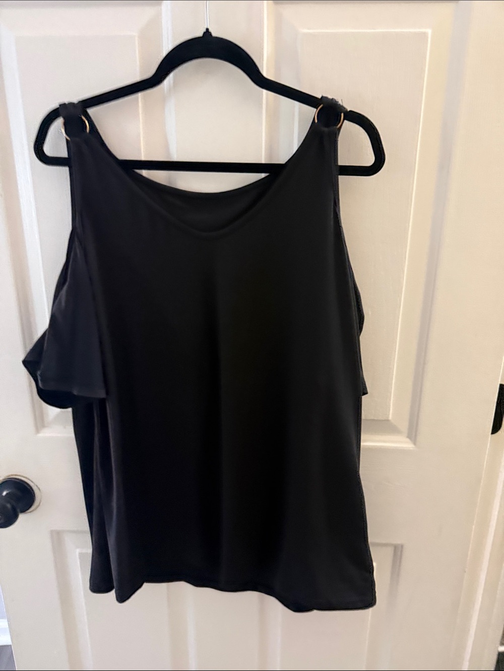 SHEIN Black Cold-Shoulder Camisole with Ring Straps